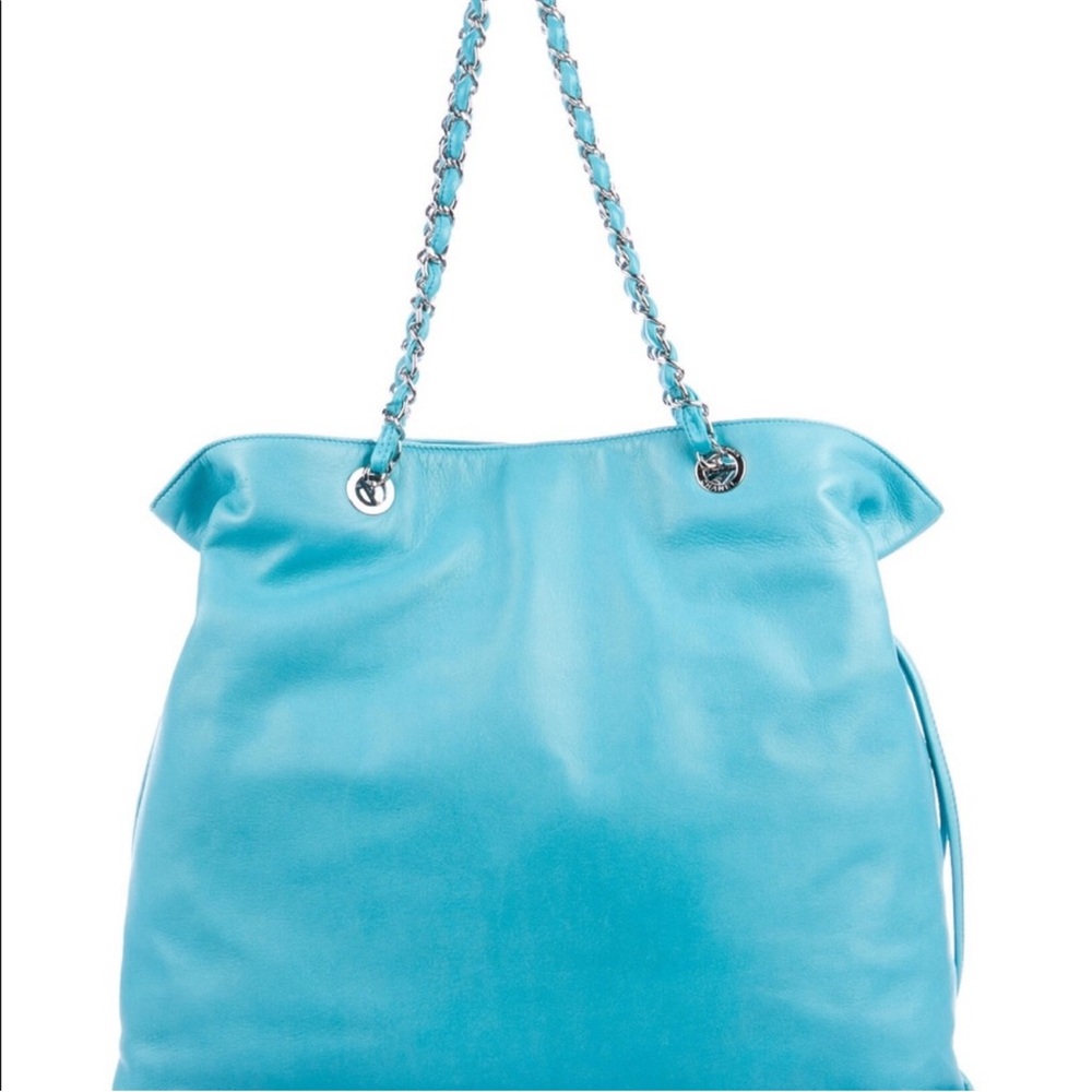 Chanel Turquoise Leather Shoulder Bag - Picture 3 of 13